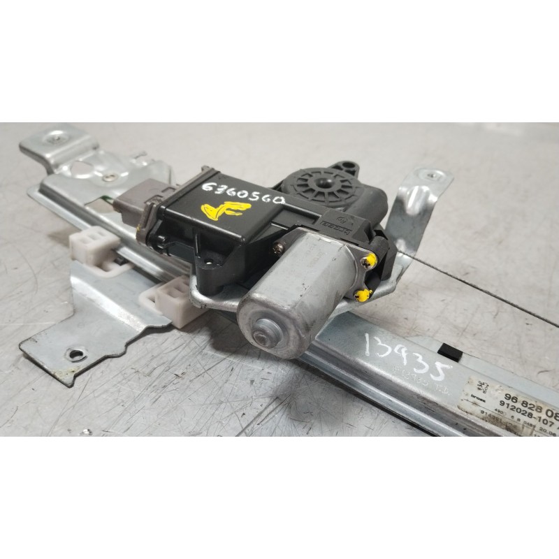 Recambio de elevalunas trasero derecho para peugeot 3008 monospace (0u_) 2.0 hdi hybrid4 referencia OEM IAM 9682808680  91202810