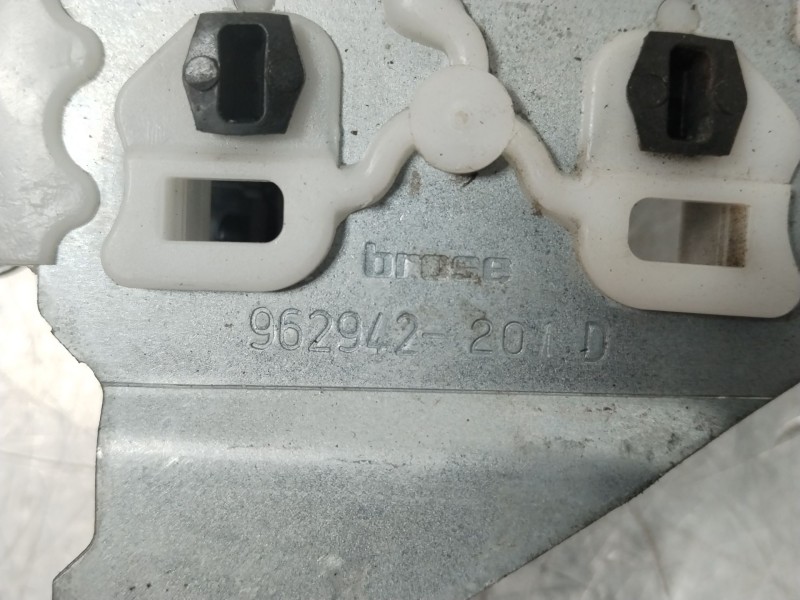 Recambio de elevalunas trasero derecho para peugeot 3008 monospace (0u_) 2.0 hdi hybrid4 referencia OEM IAM 9682808680  91202810