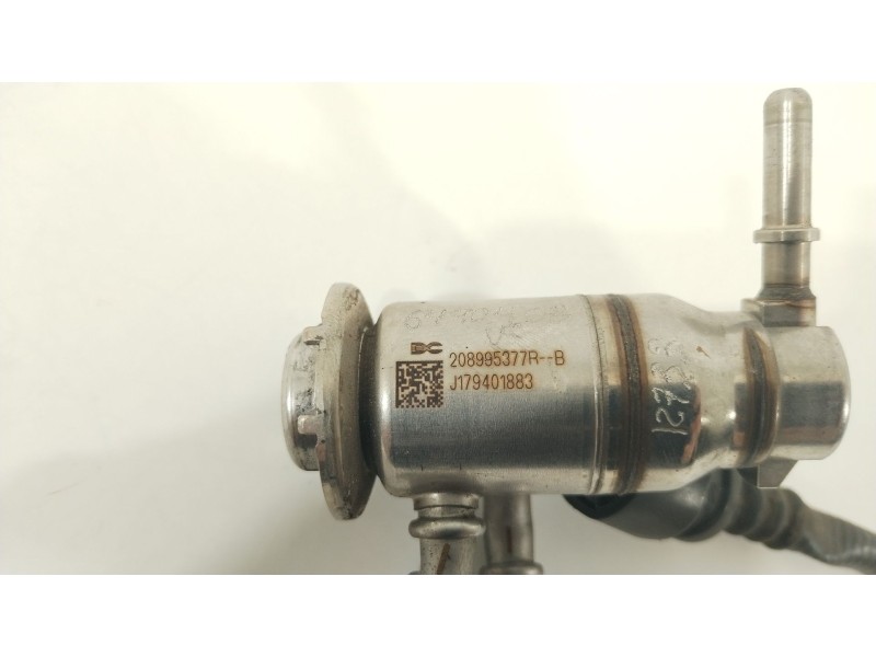 Recambio de inyector para nissan qashqai (j11) referencia OEM IAM 208995377R  