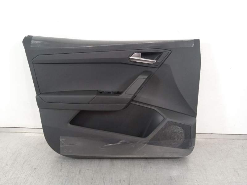 GUARNECIDO PUERTA DELANTERA IZQUIERDA 6F0868079 
