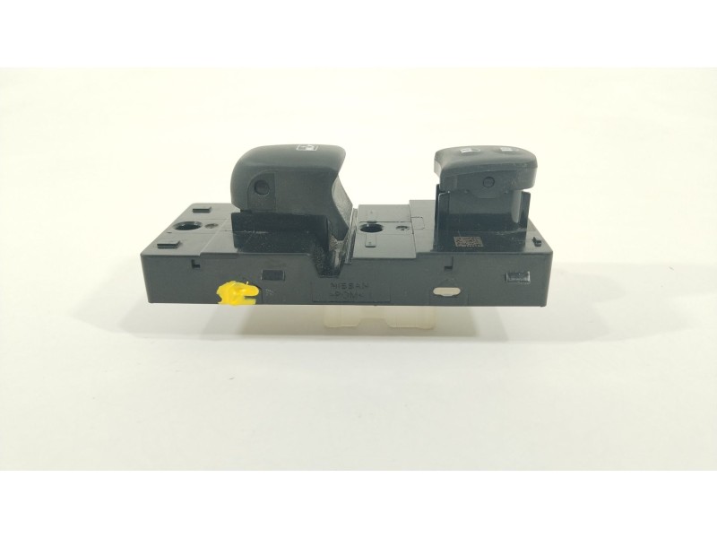 Recambio de mando elevalunas delantero derecho para nissan qashqai (j11) referencia OEM IAM 25411HV01A  