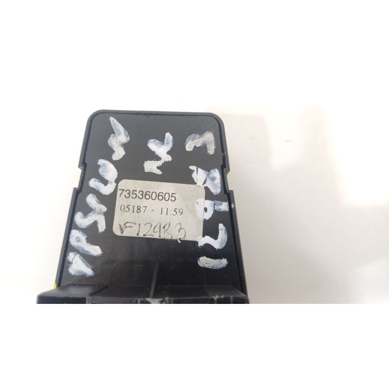 Recambio de mando elevalunas delantero izquierdo para lancia ypsilon (101) 1.3 16v multijet argento referencia OEM IAM 735360605