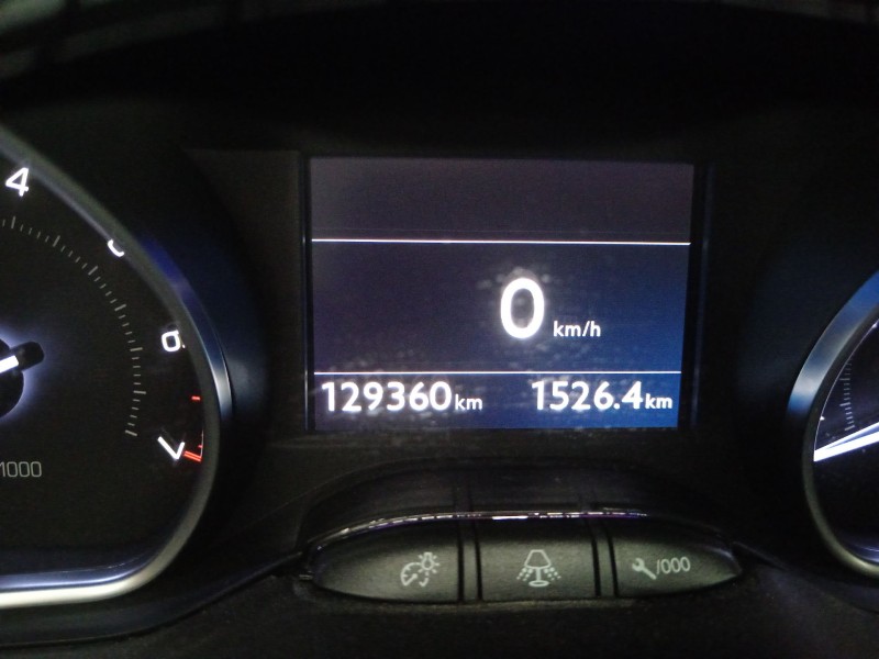 Recambio de cuadro instrumentos para peugeot 208 i (ca_, cc_) 1.2 vti 82 referencia OEM IAM 9800654580  