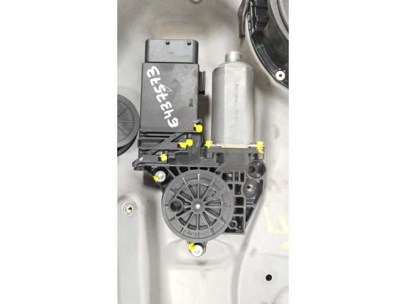 Recambio de elevalunas delantero izquierdo para volkswagen golf iv (1j1) 1.6 referencia OEM IAM 1J4837755E  1J4837461F