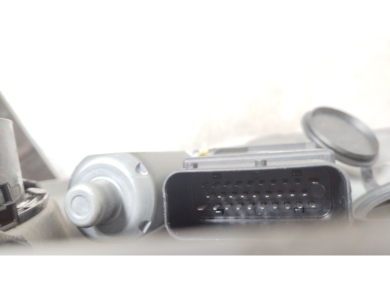 Recambio de elevalunas delantero izquierdo para volkswagen golf iv (1j1) 1.6 referencia OEM IAM 1J4837755E  1J4837461F