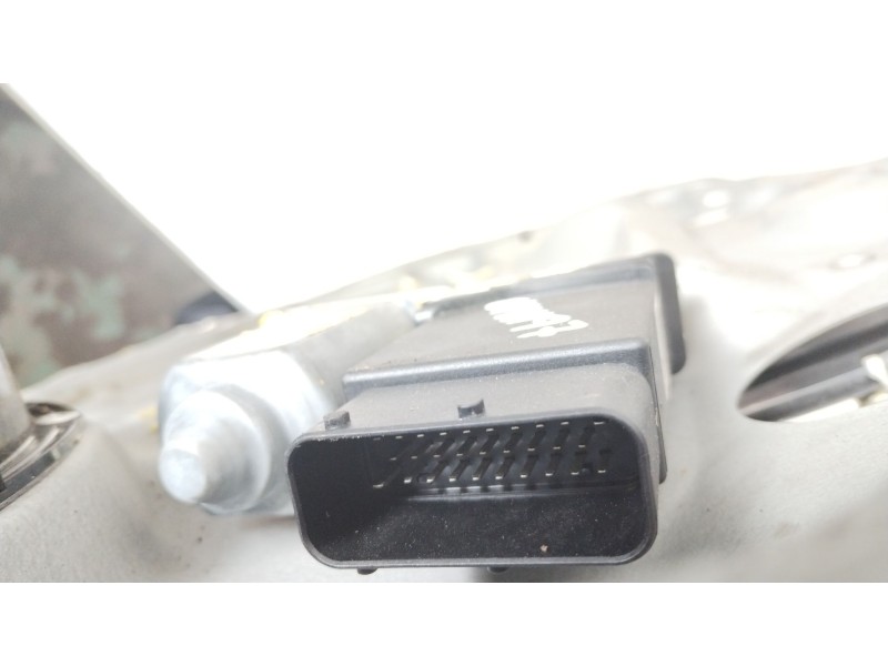 Recambio de elevalunas delantero izquierdo para volkswagen golf iv (1j1) 1.6 16v referencia OEM IAM 1J4837755E 1J1959801C 1J4837