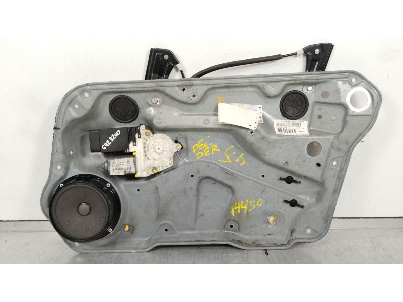 Recambio de elevalunas delantero derecho para volkswagen golf iv (1j1) 1.6 referencia OEM IAM 1J4837730AA  