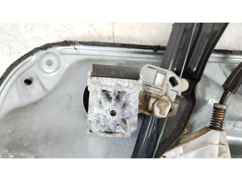 Recambio de elevalunas delantero izquierdo para volkswagen golf iv (1j1) 1.6 referencia OEM IAM 1J4837729AA  1J1959801C