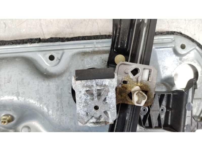 Recambio de elevalunas delantero izquierdo para volkswagen golf iv (1j1) 1.6 referencia OEM IAM 1J4837729AA  1J1959801C