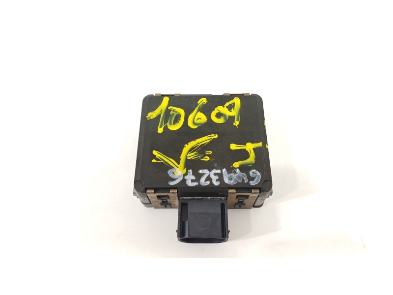 Recambio de sensor para hyundai kona tecno 2wd referencia OEM IAM J995655211 39R13732 0203302843