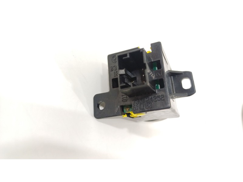 Recambio de warning para fiat bravo (198) 1.4 16v active referencia OEM IAM 735424252  