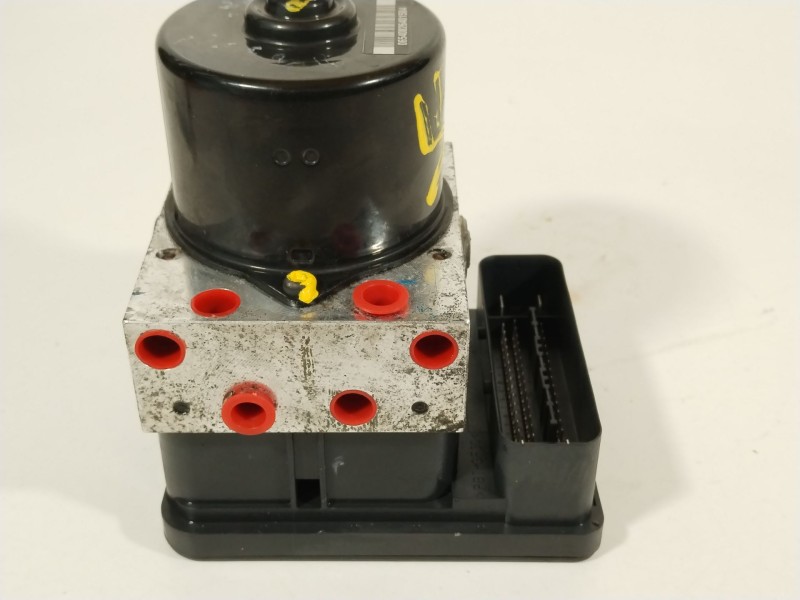 Recambio de abs para ford focus ii sedán (db_, fch, dh) 1.6 tdci referencia OEM IAM 8M512C405AA  
