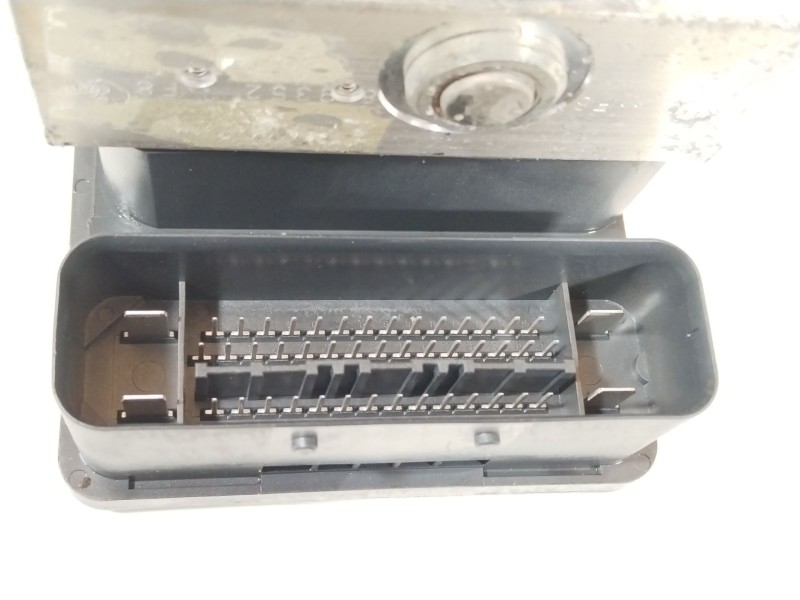 Recambio de abs para ford focus ii sedán (db_, fch, dh) 1.6 tdci referencia OEM IAM 8M512C405AA  
