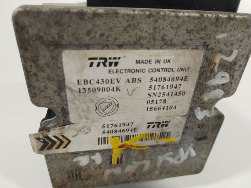 Recambio de abs para lancia ypsilon (101) 1.3 16v multijet argento referencia OEM IAM 51761947  54084694E Recambio de abs para lancia ypsilon (101) 1.3 16v multijet argento referencia OEM IAM 51761947  54084694E