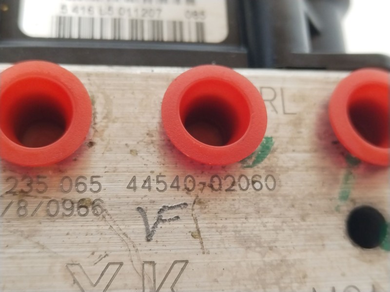 Recambio de abs para toyota auris luna referencia OEM IAM 4454002060  