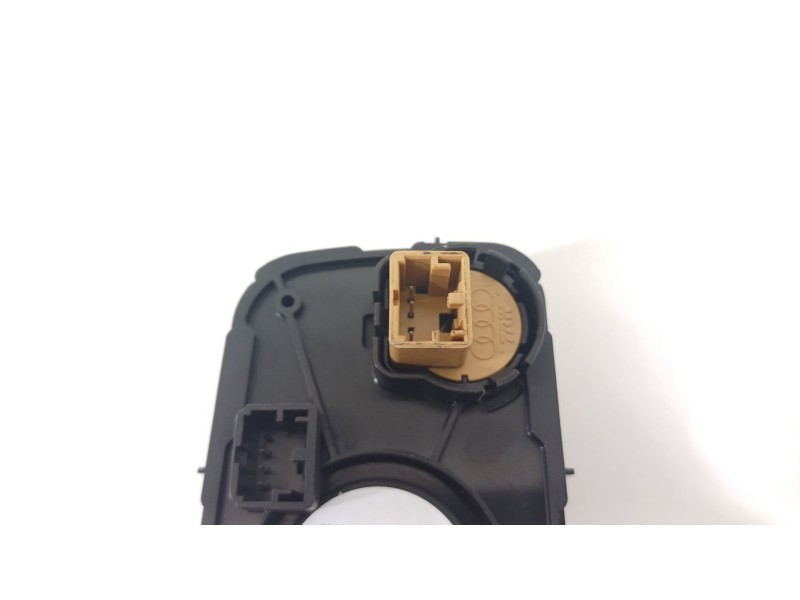 Recambio de mando luces para audi a3 limousine (8vs, 8vm) 2.0 tdi referencia OEM IAM 8V0941531Q  