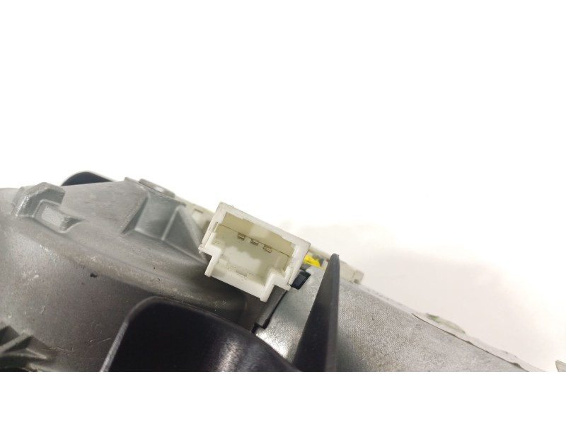 Recambio de motor limpia trasero para peugeot 5008 sport pack referencia OEM IAM 9680477480  