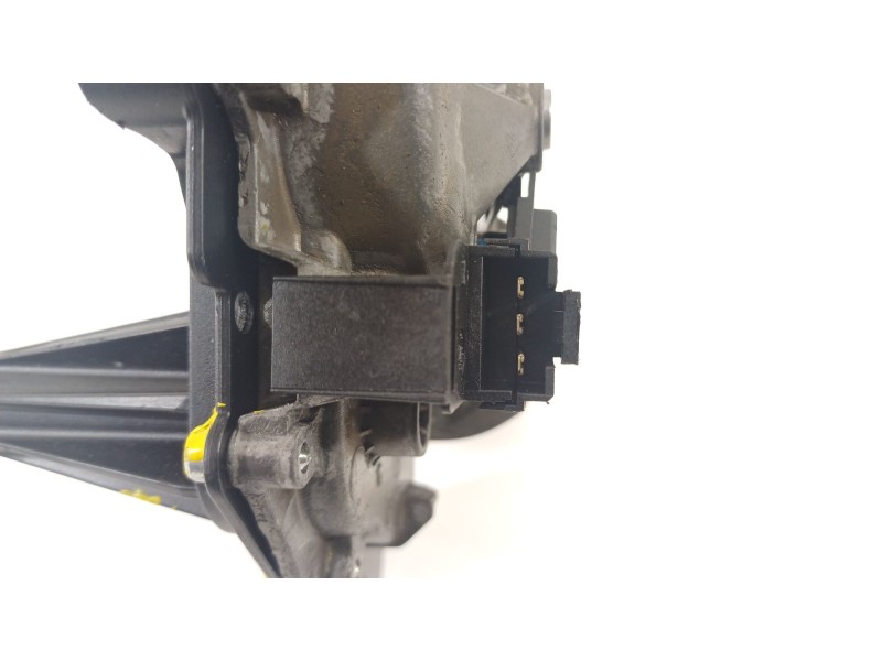 Recambio de motor limpia trasero para opel insignia berlina excellence referencia OEM IAM 13269910  