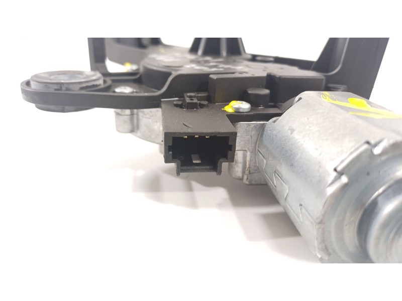 Recambio de motor limpia trasero para peugeot 208 2020 referencia OEM IAM 9819900080  0390205114