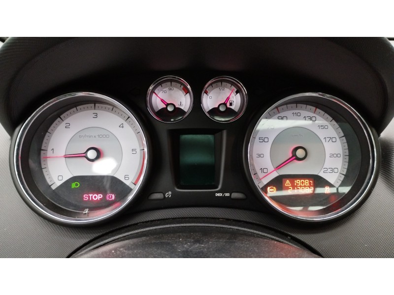 Recambio de cuadro instrumentos para peugeot 308 gt referencia OEM IAM 9665107680  