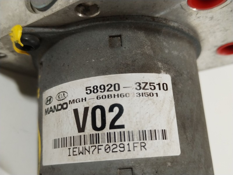 Recambio de abs para hyundai i40 city s blue referencia OEM IAM 589203Z510  