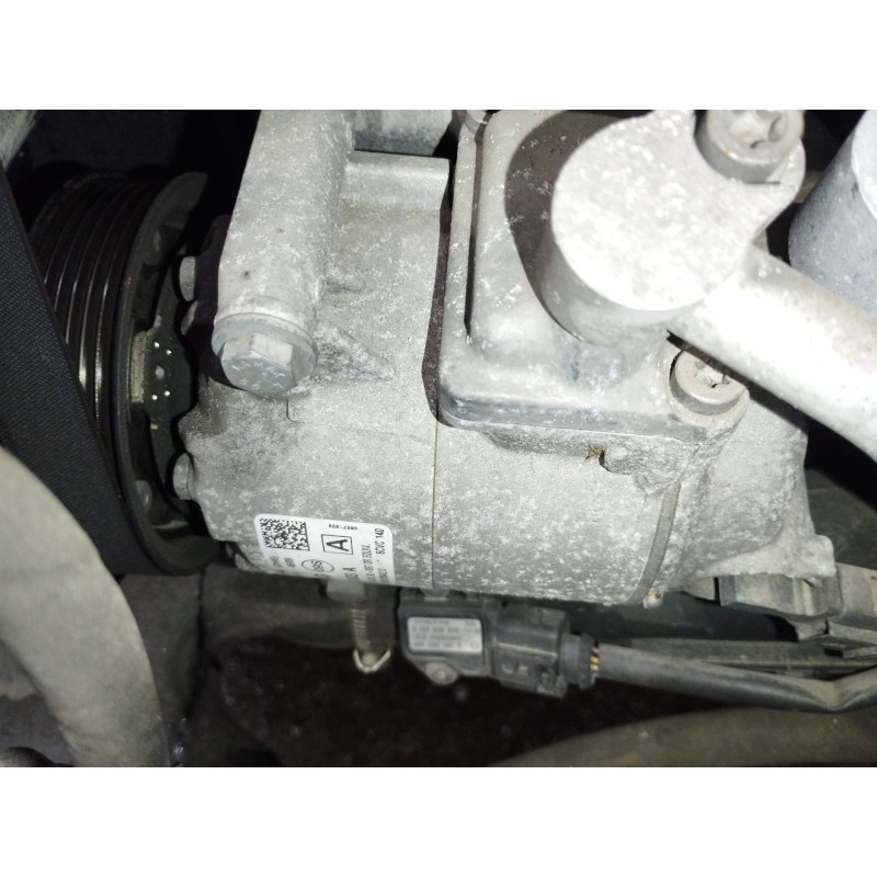 Recambio de compresor aire acondicionado para volkswagen polo v (6r1, 6c1) 1.6 tdi referencia OEM IAM 5N0820803A  