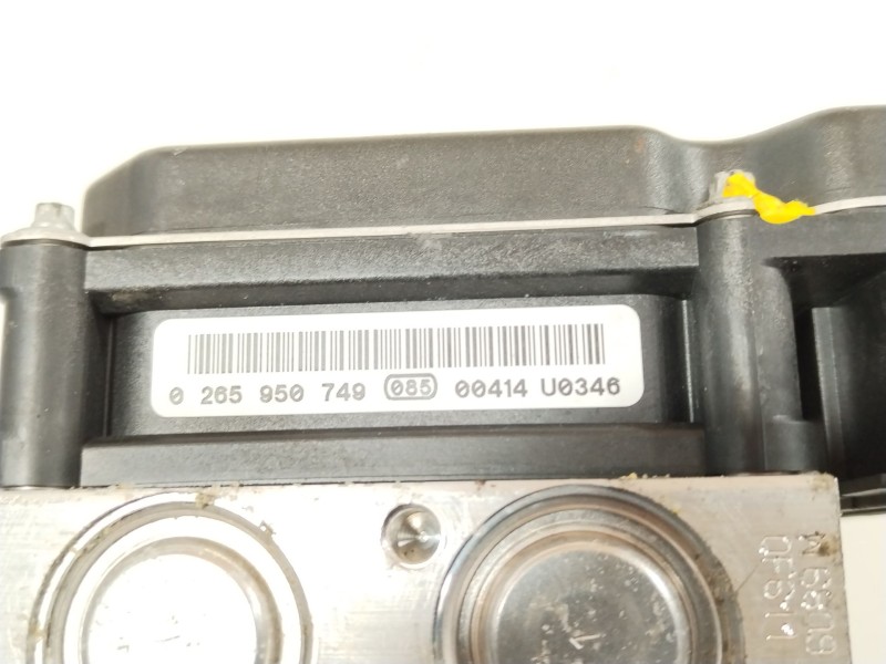 Recambio de abs para toyota avensis (t27) active referencia OEM IAM 4454005071  