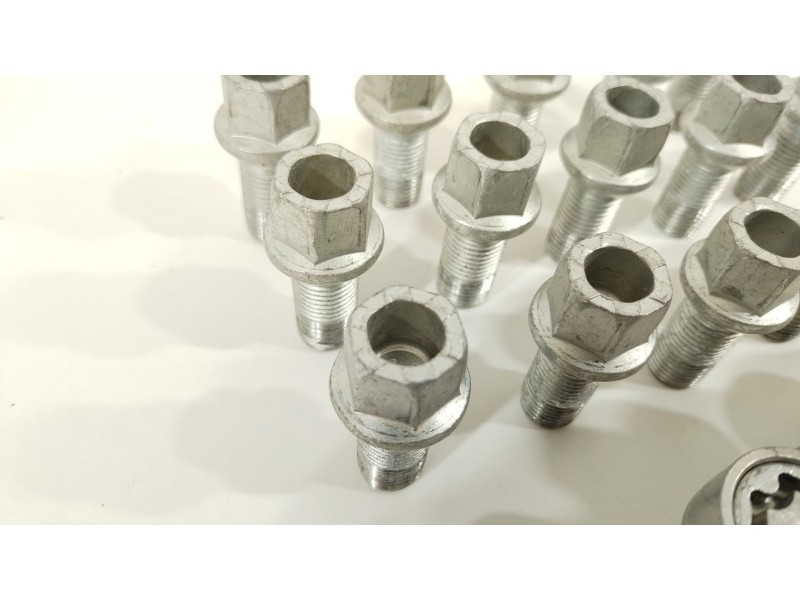 Recambio de tornillos rueda para seat ibiza v (kj1, kjg) 1.0 tsi referencia OEM IAM 5FA012007  