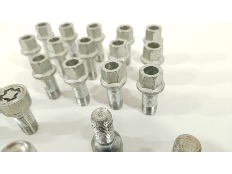 Recambio de tornillos rueda para seat ibiza v (kj1, kjg) 1.0 tsi referencia OEM IAM 5FA012007  