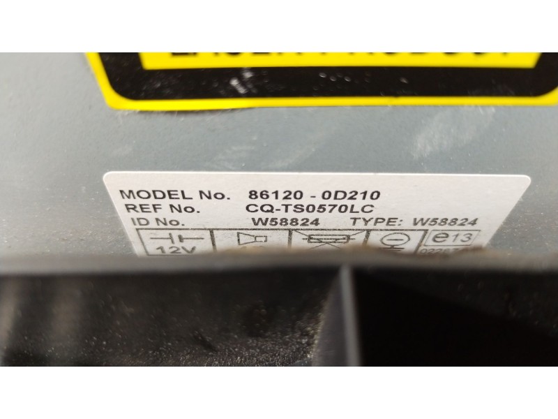 Recambio de sistema audio / radio cd para toyota yaris (ksp9/scp9/nlp9) 1.3 cat referencia OEM IAM 861200D210  