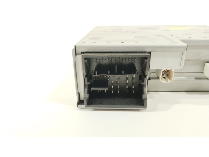 Recambio de sistema navegacion gps para audi a3 sportback (8y) gy referencia OEM IAM 8Y0035043B  