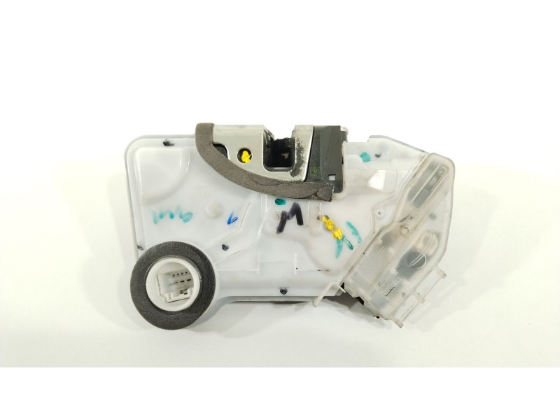 Recambio de cerradura puerta delantera derecha para toyota aygo x-cite referencia OEM IAM 6903002520  