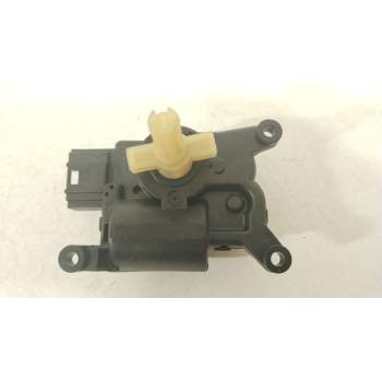 MOTOR APERTURA TRAMPILLAS CLIMATIZADOR 2Q0907511A 
