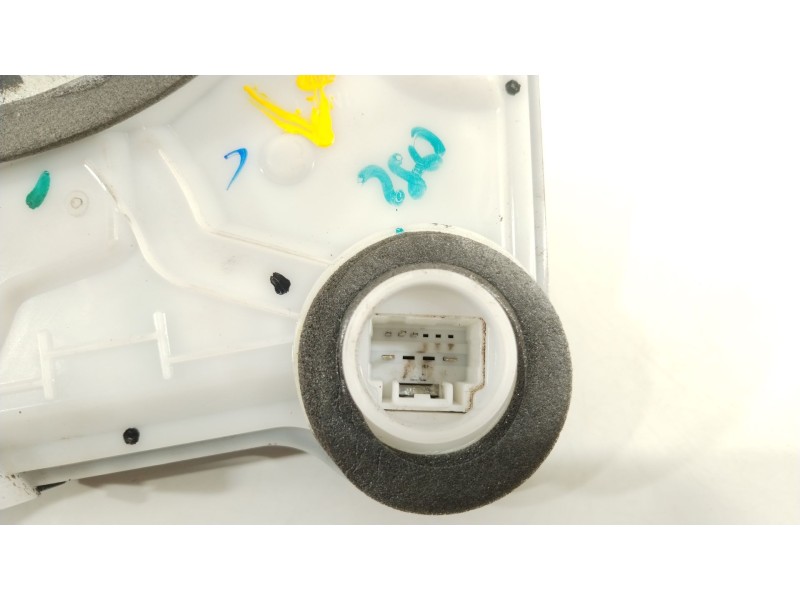 Recambio de cerradura puerta delantera izquierda para toyota aygo x-cite referencia OEM IAM 690400H060  