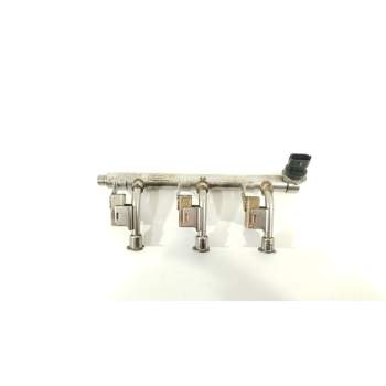 RAMPA INYECTORA CM5GH487HA 0261545039 CM5G9D280HB