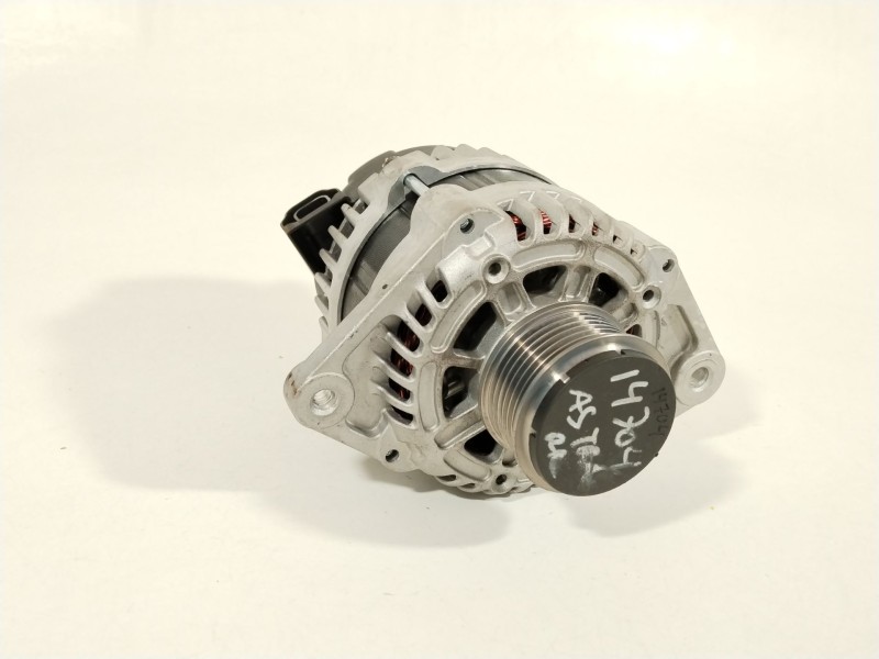 Recambio de alternador para opel astra j (p10) 1.7 cdti (68) referencia OEM IAM 13500186  