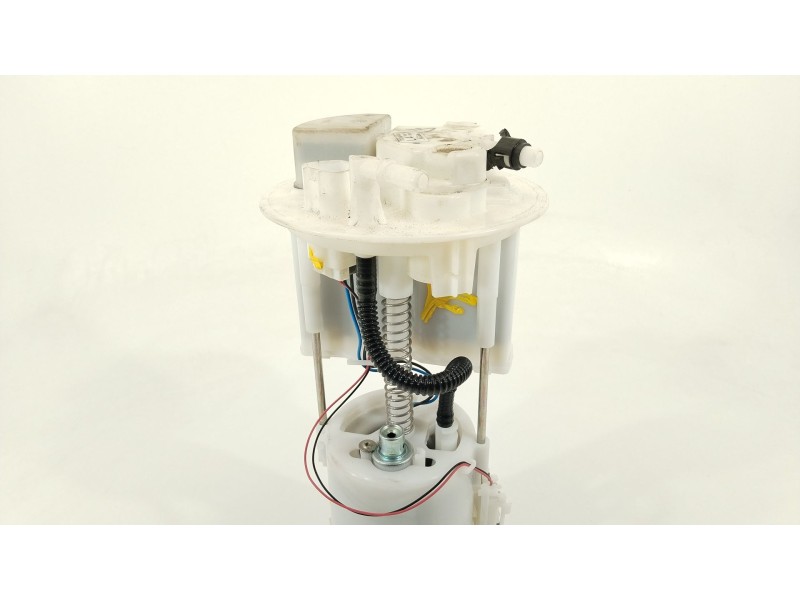 Recambio de bomba combustible para toyota aygo x-cite referencia OEM IAM 770200H041  