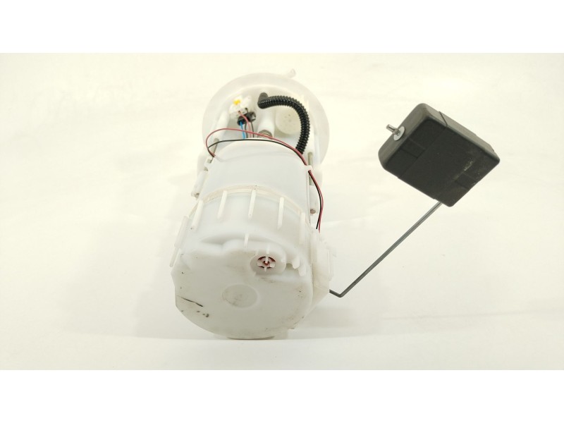 Recambio de bomba combustible para toyota aygo x-cite referencia OEM IAM 770200H041  