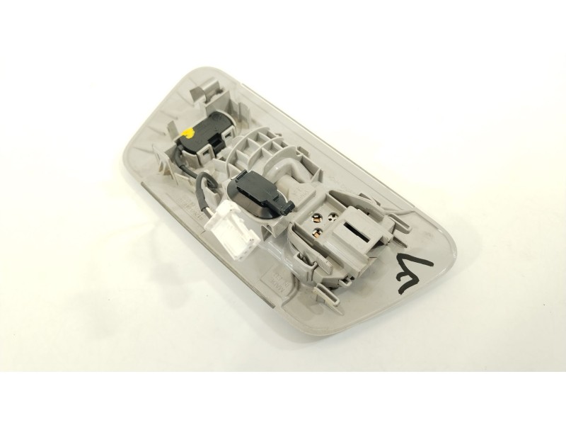 Recambio de luz interior para toyota aygo x-cite referencia OEM IAM 812600H010  