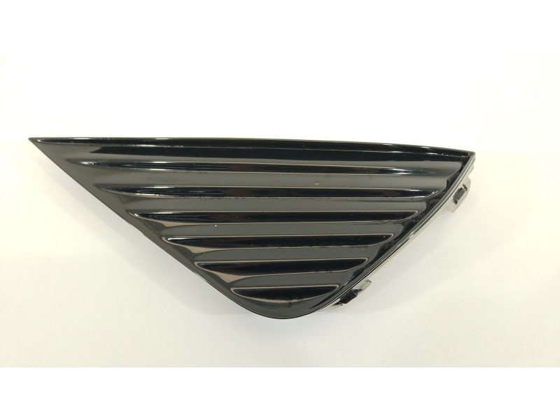 Recambio de rejilla paragolpes delantero para toyota aygo x-cite referencia OEM IAM 521160H050  