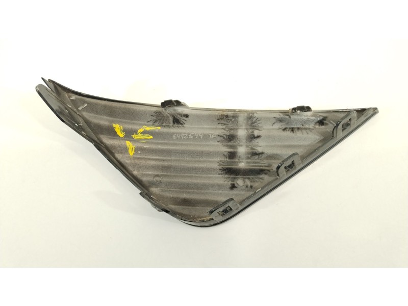 Recambio de rejilla paragolpes delantero para toyota aygo x-cite referencia OEM IAM 521160H050  