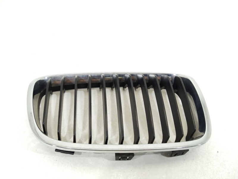 Recambio de rejilla delantera para bmw 1 (f21) 116 i referencia OEM IAM 51137262120 51137239022 51137239022