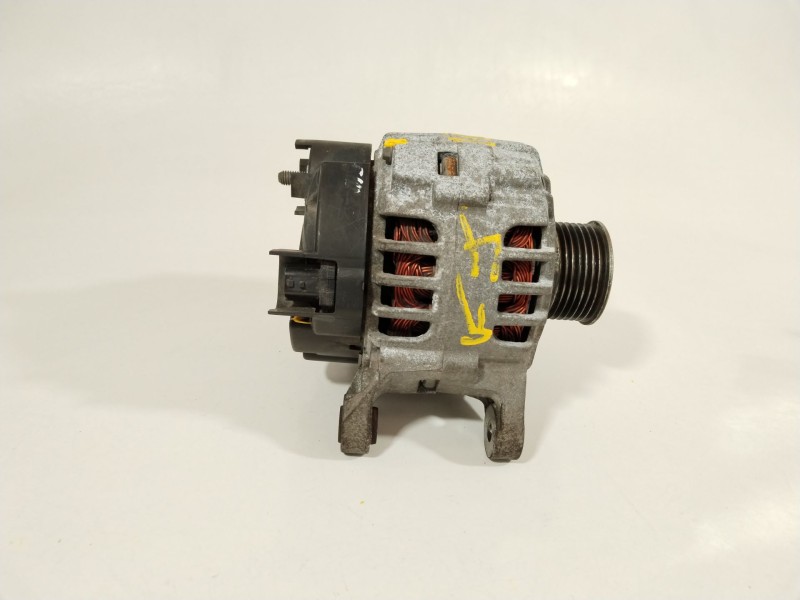 Recambio de alternador para renault clio iii exception referencia OEM IAM 8200654541  