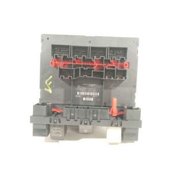 CAJA RELES / FUSIBLES 3C0937049E 28022870 