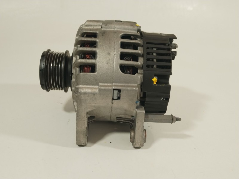 Recambio de alternador para volkswagen golf iv (1j1) 1.8 t referencia OEM IAM 6A903026AX  