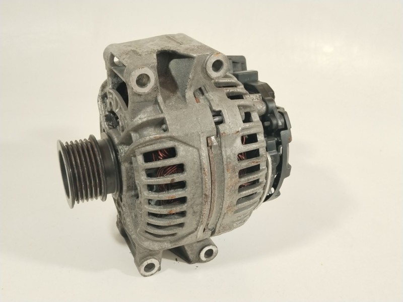 Recambio de alternador para mercedes-benz clase cls (w219) 350 cgi (219.357) referencia OEM IAM A2721540002  