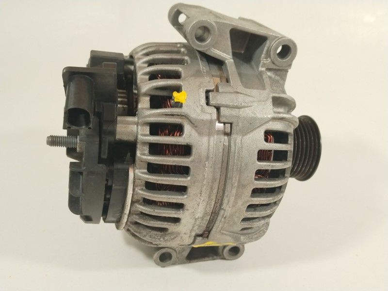Recambio de alternador para mercedes-benz clase cls (w219) 350 cgi (219.357) referencia OEM IAM A2721540002  