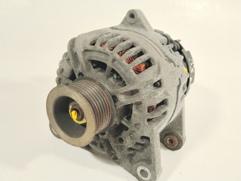 Recambio de alternador para renault clio iii exception referencia OEM IAM 8200429898  