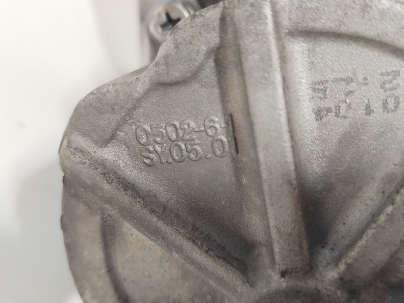 Recambio de alternador para hyundai h-1 / starex autobús (a1) 2.5 tci referencia OEM IAM 373004A003  