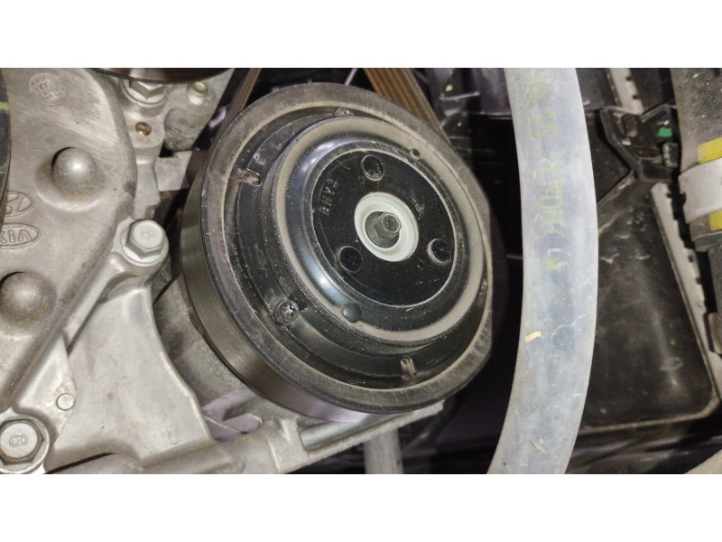 Recambio de compresor aire acondicionado para kia cee´d drive referencia OEM IAM F500JDCKA05  